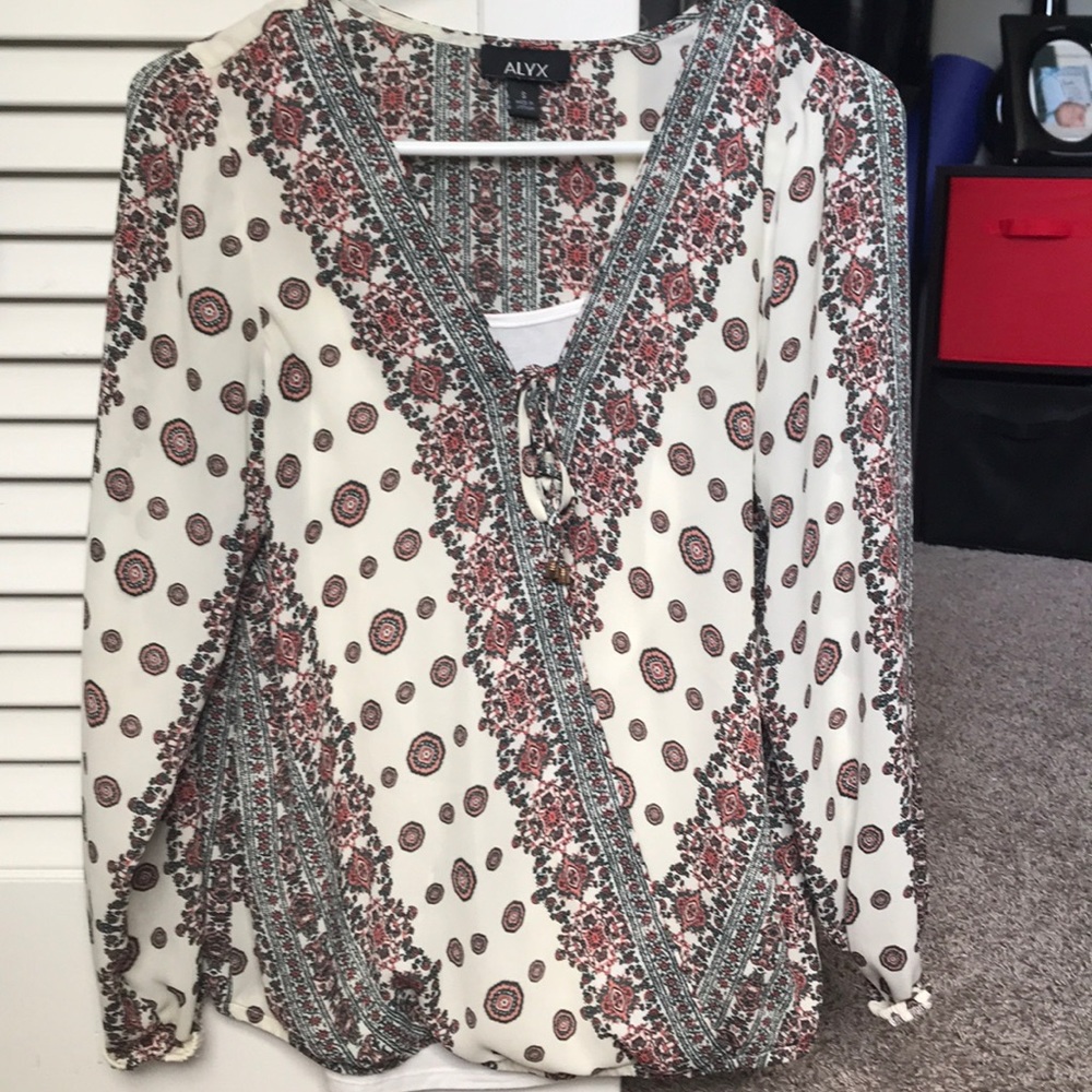 Quarter sleeve dress top